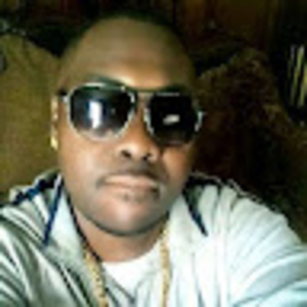 Meet your Posher, Derric